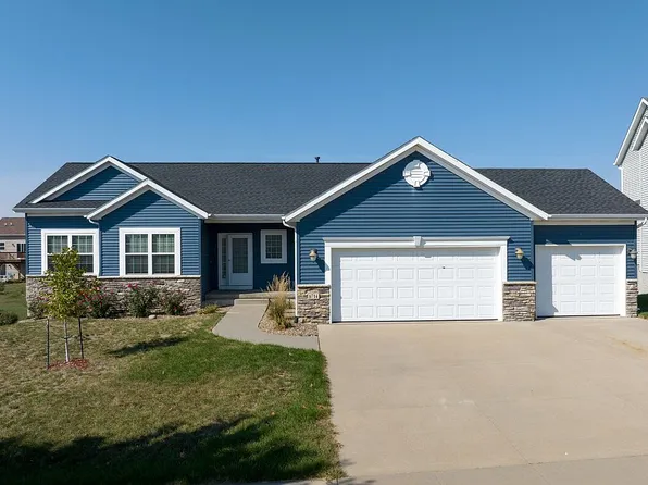 6714 Blue Stone Ct NW, Cedar Rapids, IA 52405