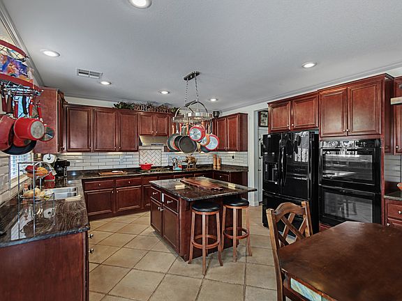 4th image of 6913 Fox Sparrow Ct