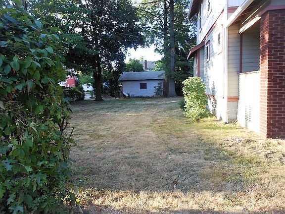 3rd image of 1773 Marks Ave