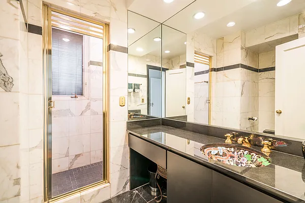 Sold by Compass | media 4