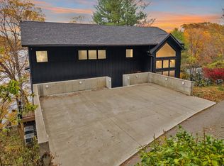 76 Delrose Dr, Morgantown, WV 26508