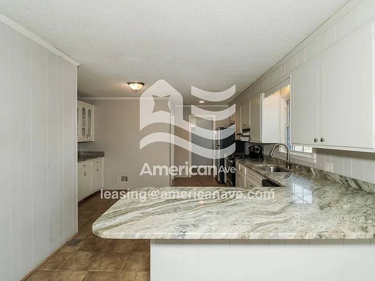 9675_005_wm_-_kitchen_13506000.jpg