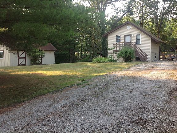 Large front yard and drive