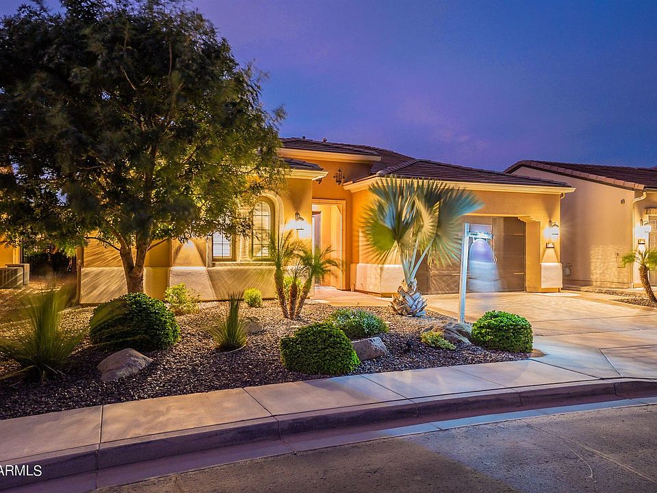 1st image of 216 E Orange Blossom Path