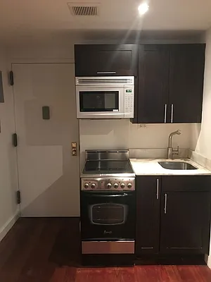 Rented by Universal Realty Group | media 29