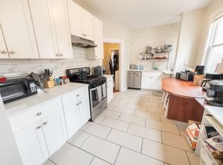 107 Columbia St APT 1, Cambridge, MA 02139