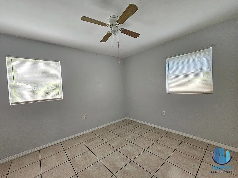 1212 W Marjorie St — Photo 13
