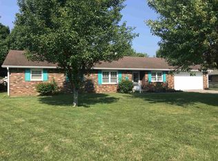 949 Hickory Ln, New Castle, IN