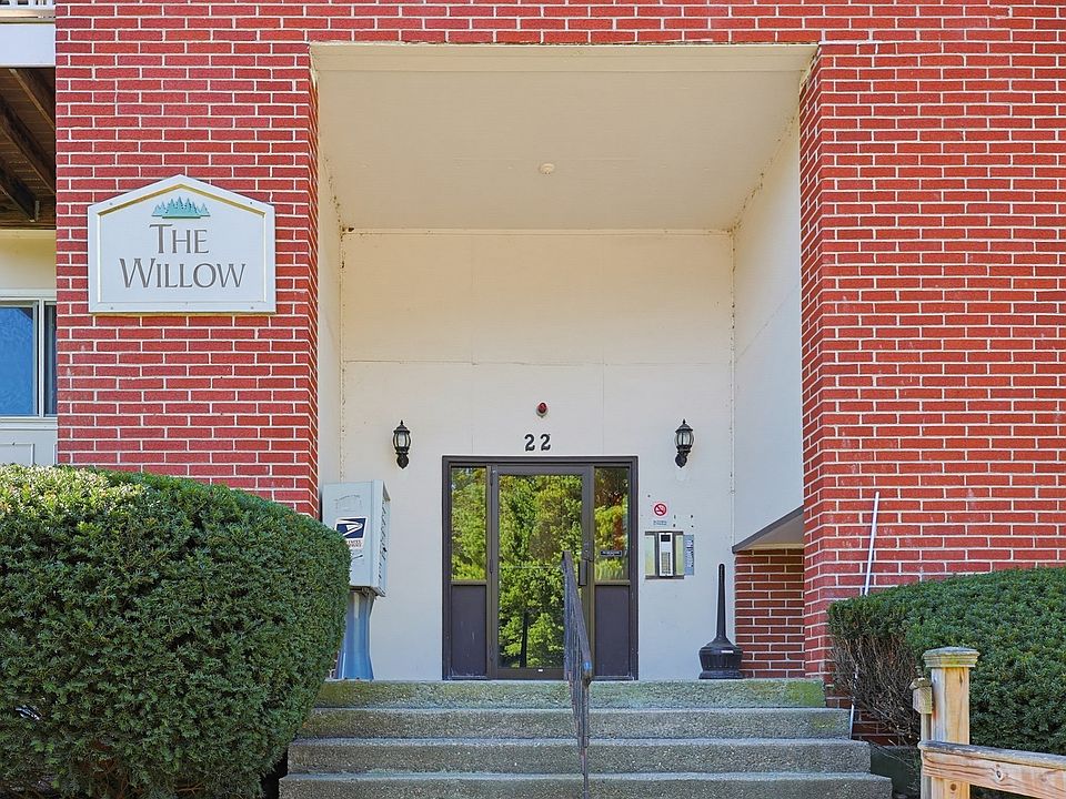 1st image of 22 Dailey St APT F
