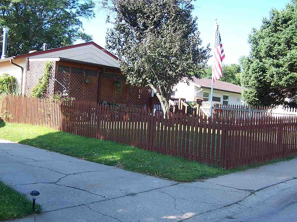 2nd image of 812 W L St