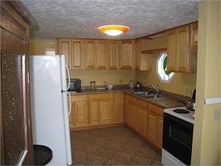 2nd image of 250 14th Pl