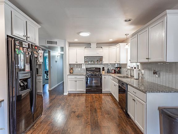 5th image of 722 E 9th Ave