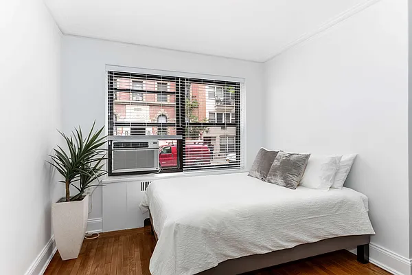 Sold by Compass | media 4