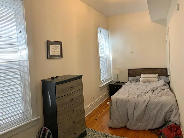 1063 W Cornelia Ave #1 — Photo 8