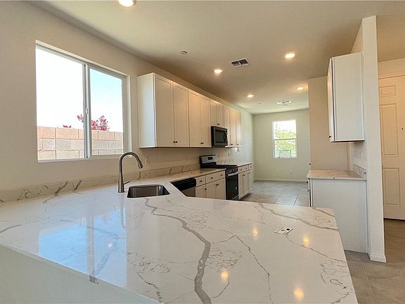 4th image of 10812 Gentle Crest Ave