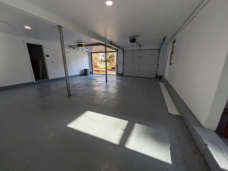 9 N River Dr — Photo 16