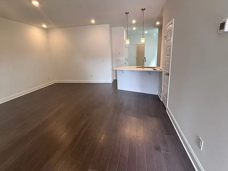 977 Nance Ln — Photo 14
