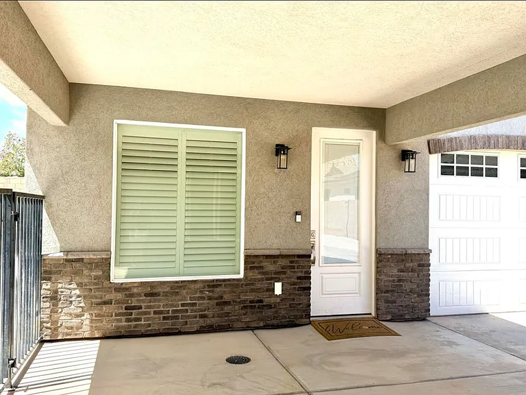 S Poplar Ln — Photo 10