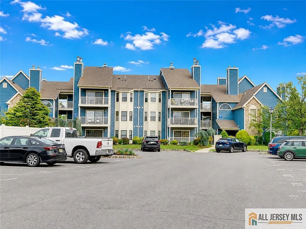 1 bed, 1.0 bath, $1,795 — Photo 2