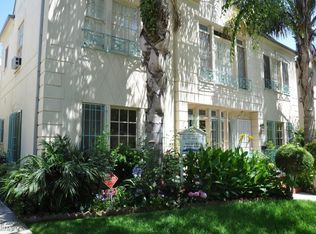 230 S Reeves Dr, Beverly Hills, CA 90212