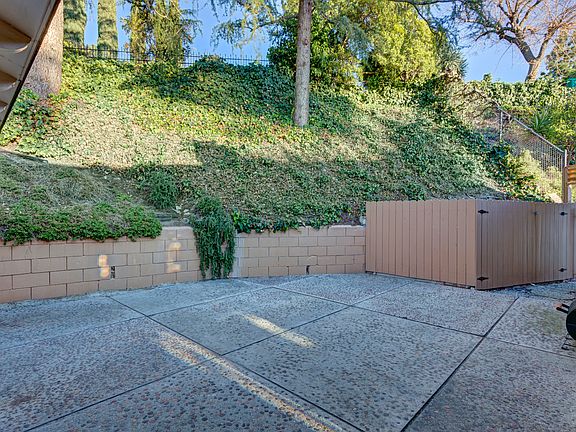 3rd image of 5012 Verwood Ave