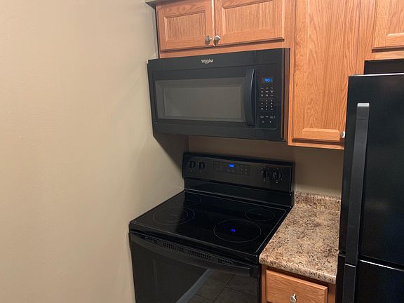 5th image of 6743 Highland House Ct APT D