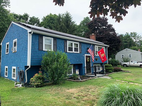 4th image of 768 Central St