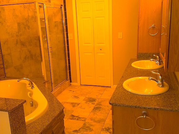 Master bath room