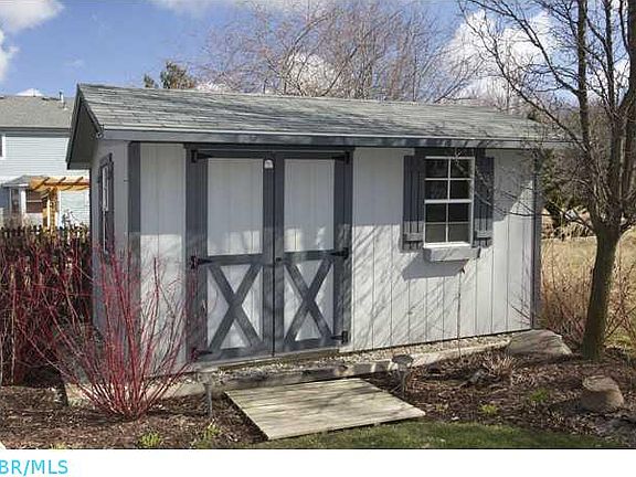 4th image of 594 Ozem Gardner Way