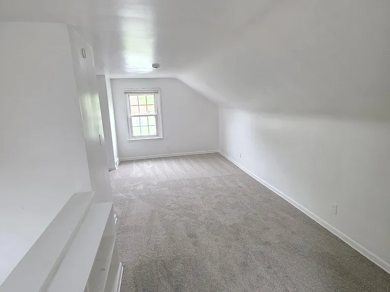 9309 Whitcomb St — Photo 20
