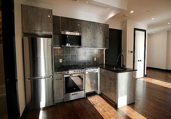 2nd image of 350 Irving Ave #2B