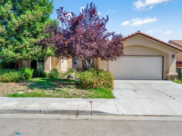3787 Via Capitola, Madera, CA 93637