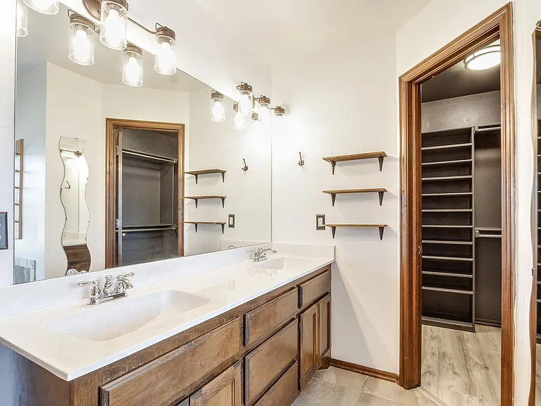 1174 Misty Ln NW — Photo 30