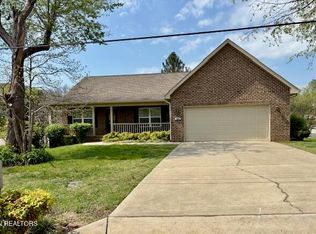 601 Geno Cir, Maryville, TN 37803