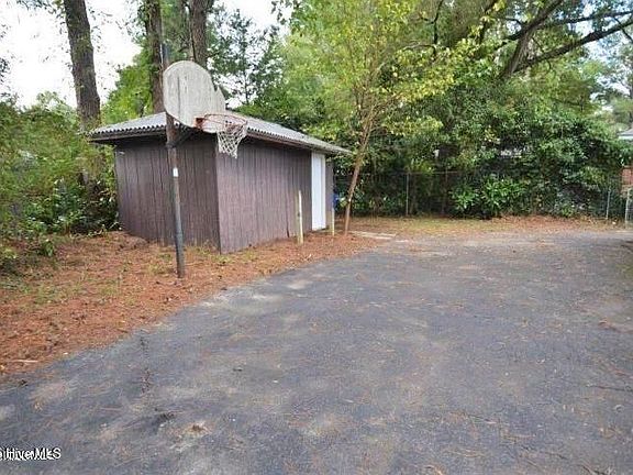 2nd image of 2403 Slay Dr