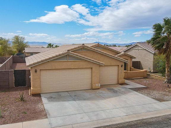 3rd image of 2448 E Wildflower Dr