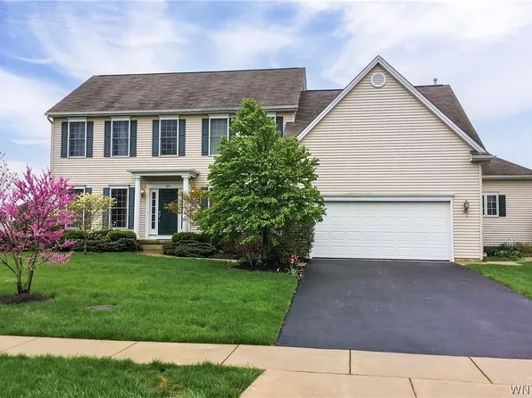 394 N Rockingham Way, Amherst, NY 14228