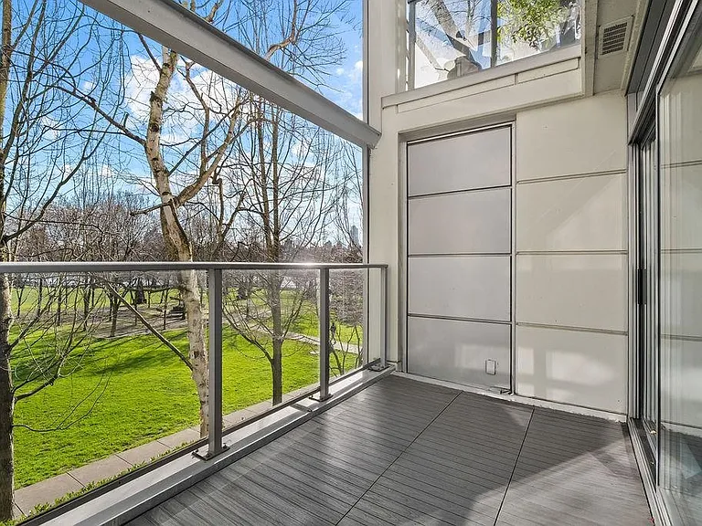 638 Beach Cres #Townhouse 105 — Photo 24