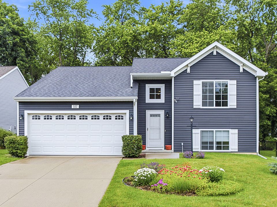 1st image of 557 Swan River Dr