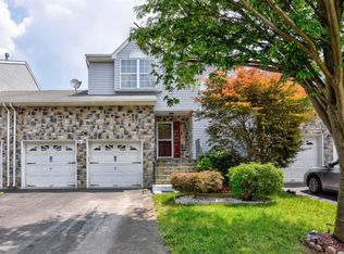 15 Warbler Rd, Marlboro, NJ 07746