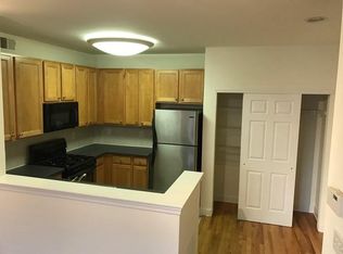 8 Samuel Cir, Parlin, NJ 08859