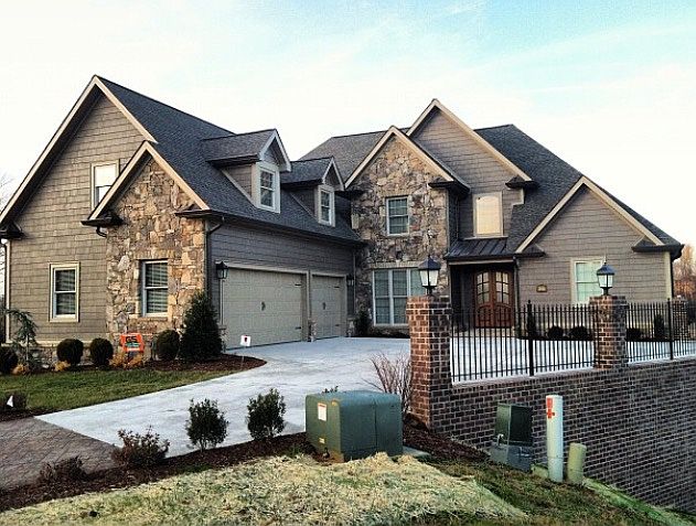 1st image of 2846 Highland Glen Ct