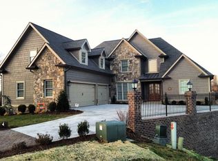 2846 Highland Glen Ct, Johnson City, TN 37615