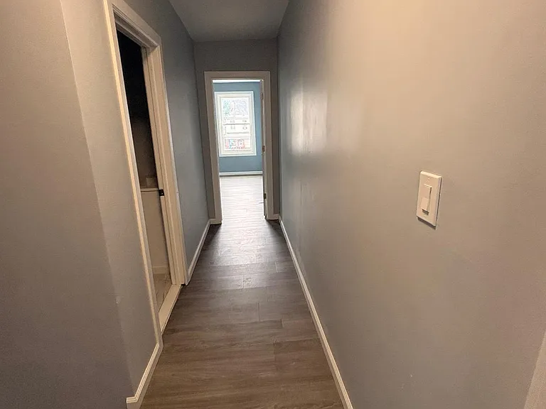 409 W Market St #2 — Photo 8