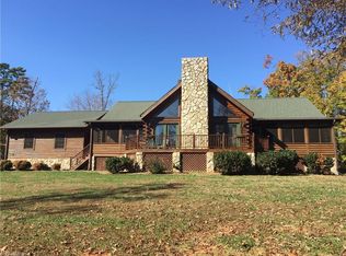 254 Harbor Dr W, Lexington, NC 27292