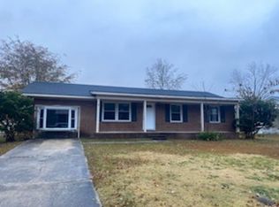 610 Freda Ct, Spring Lake, NC 28390