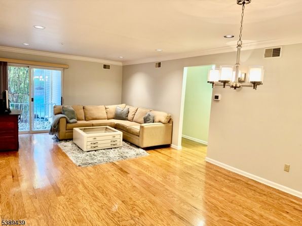 6 Spruce Ter UNIT 6