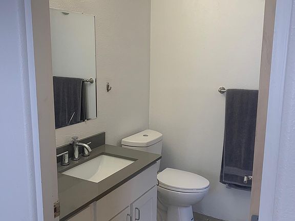 5th image of 810 Calle Saragosa Unit 1