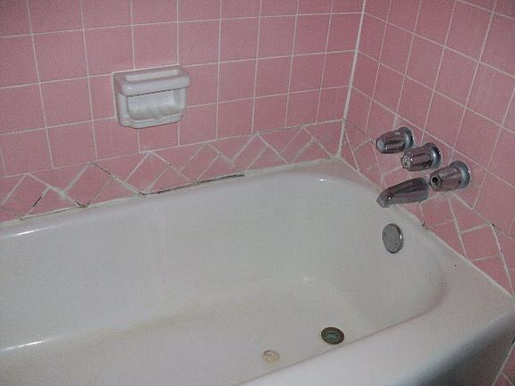 5th image of 401 Gardner Dr