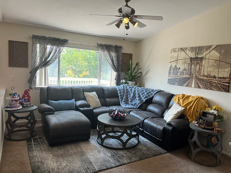 Spacious family room right next to the kitchen and deck